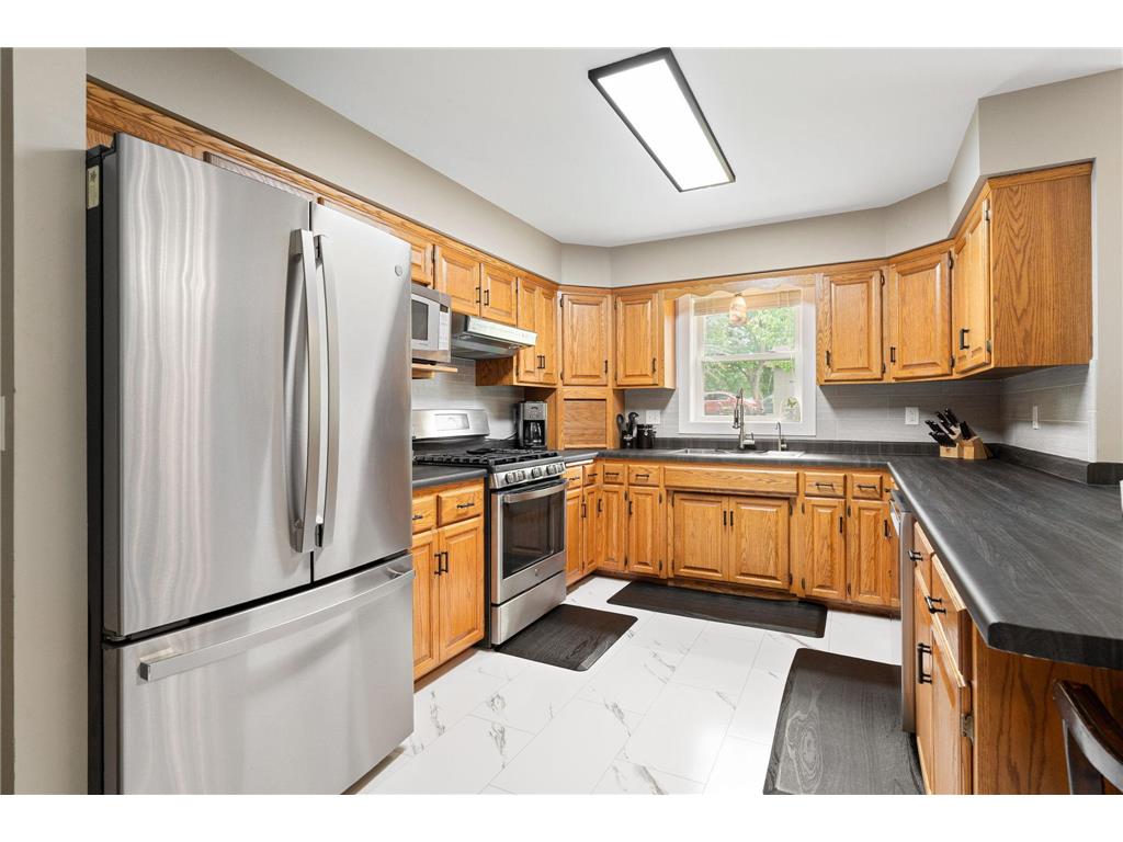 211 Sunrise Drive Medford MN 55049 - Straight River 7086814 image26