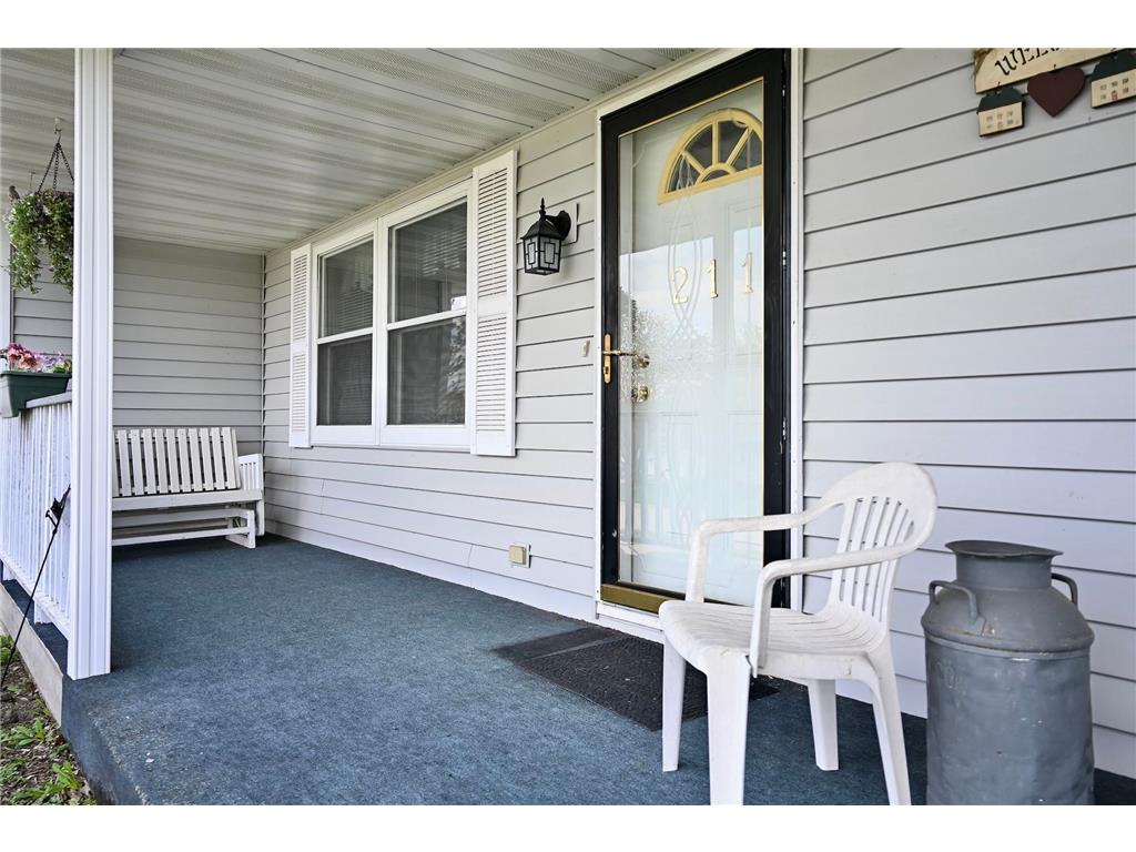 211 Sunset Avenue NW Altura MN 55910 7066264 image2