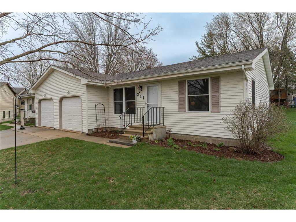 211 Theresa Court SE Stewartville MN 55976 6718685 image1