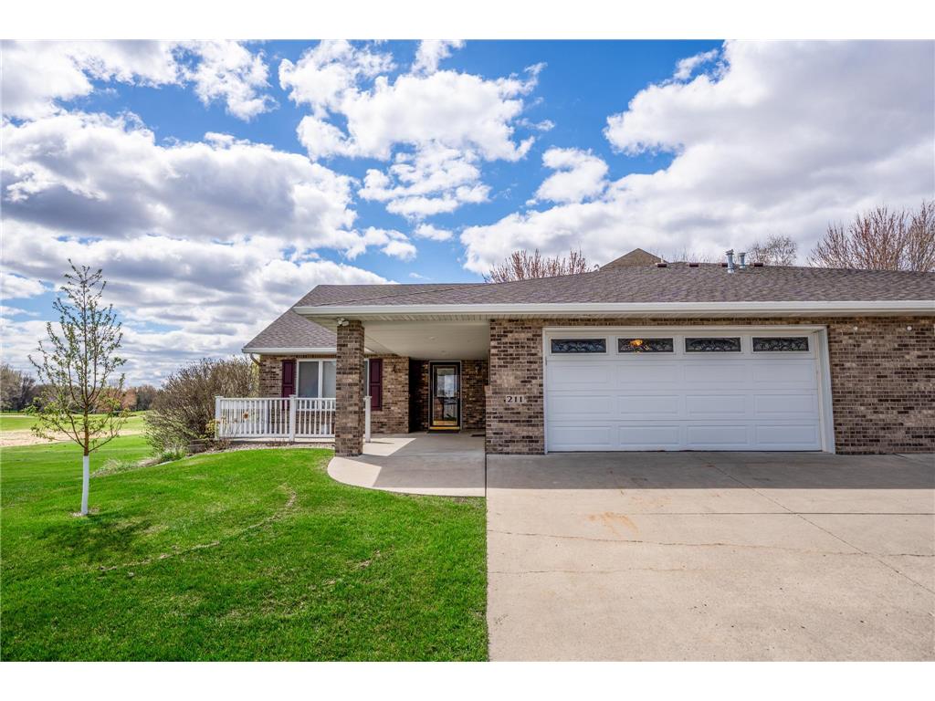 211 Valley View Drive SE Willmar MN 56201 7068921 image1