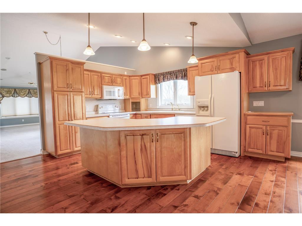 211 Valley View Drive SE Willmar MN 56201 7068921 image11