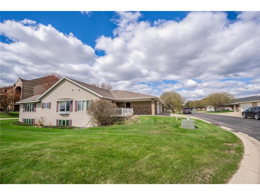 211 Valley View Drive SE Willmar MN 56201 7068921 image2