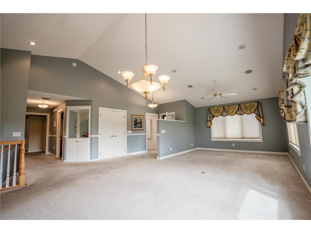 211 Valley View Drive SE Willmar MN 56201 7068921 image6