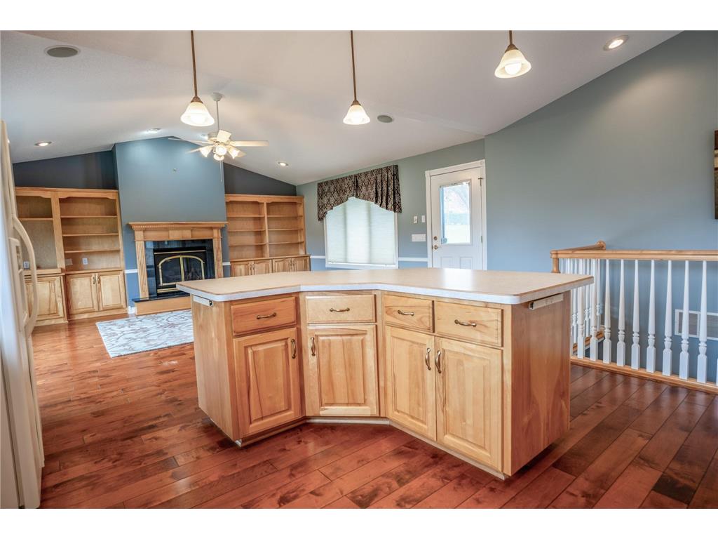 211 Valley View Drive SE Willmar MN 56201 7068921 image9