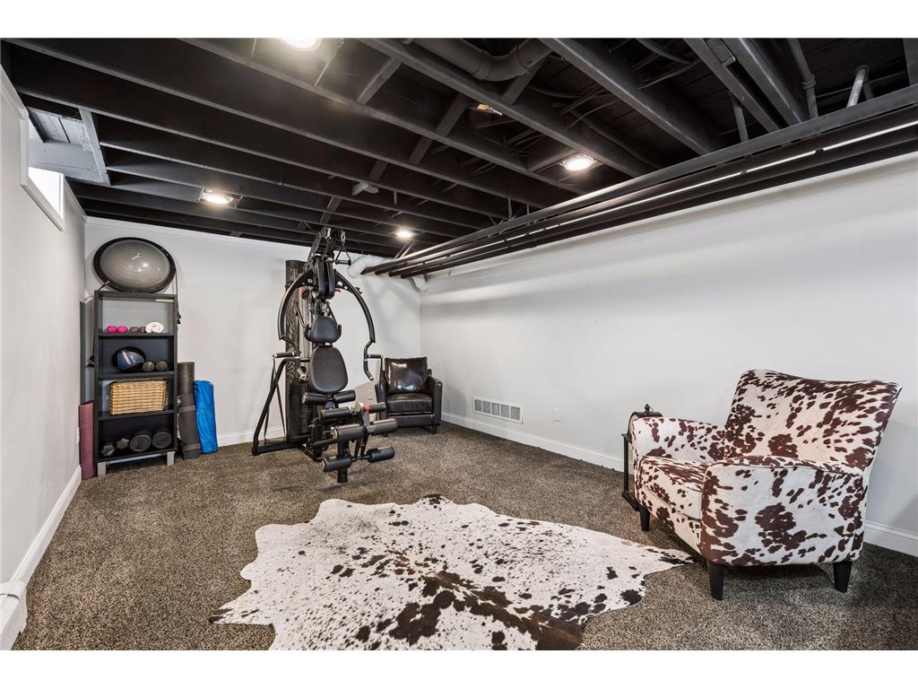 211 W Minnehaha Parkway Minneapolis MN 55419 7023185 image40