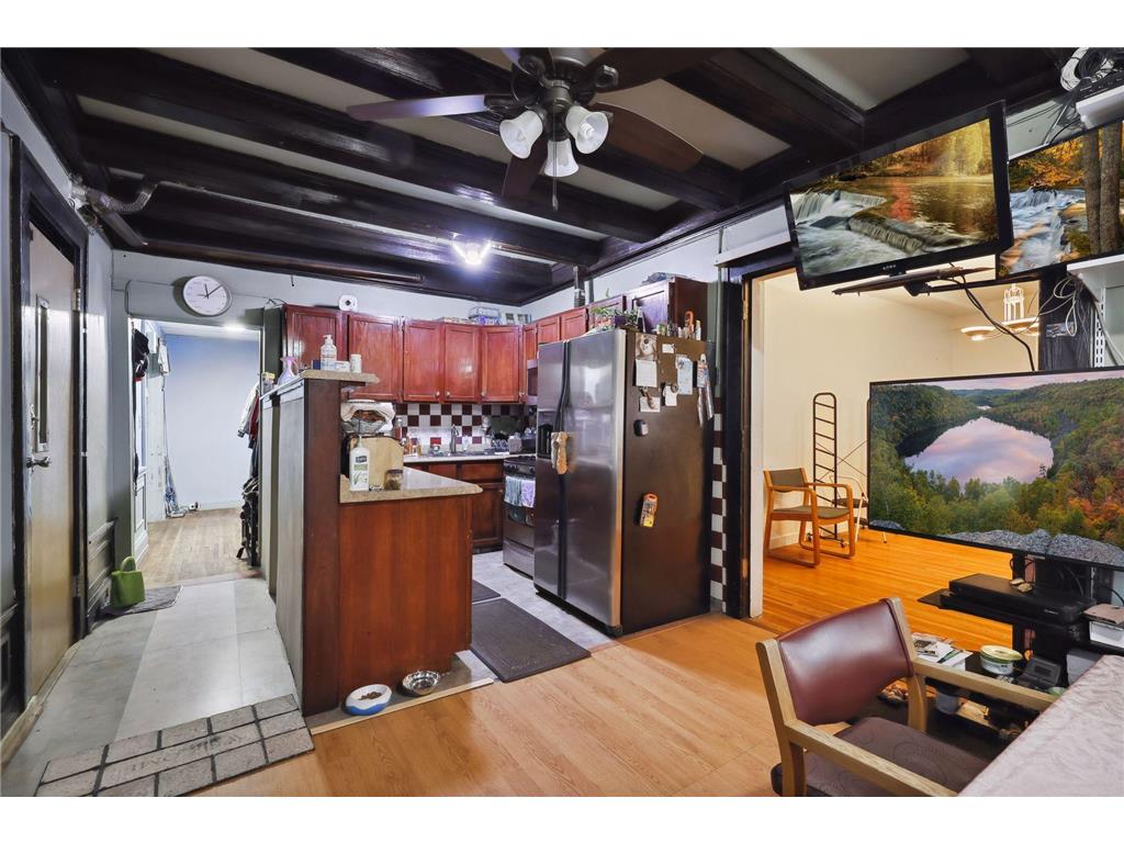 2110 1st Avenue S Minneapolis MN 55404 7085297 image8