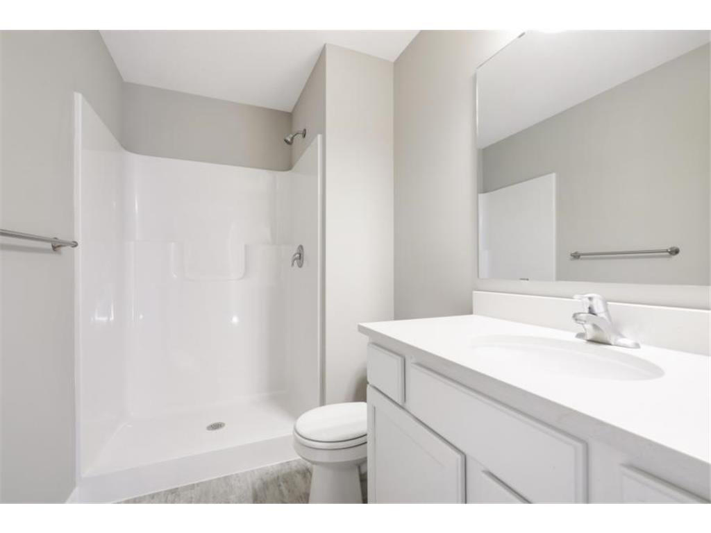 2110 Goldenray Drive NE Faribault MN 55021 6777142 image24