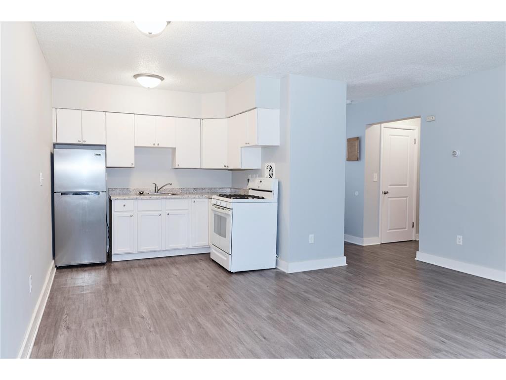 2110 Park Avenue Minneapolis MN 55404 6823043 image11