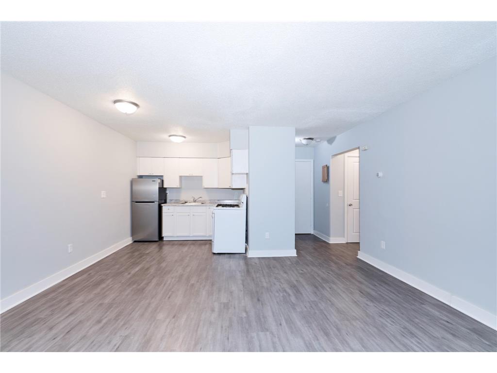 2110 Park Avenue Minneapolis MN 55404 6823043 image12