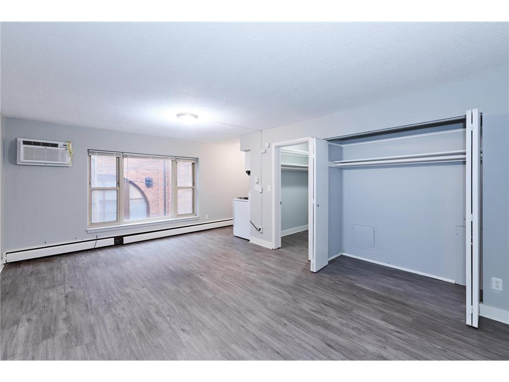 2110 Park Avenue Minneapolis MN 55404 6823043 image24