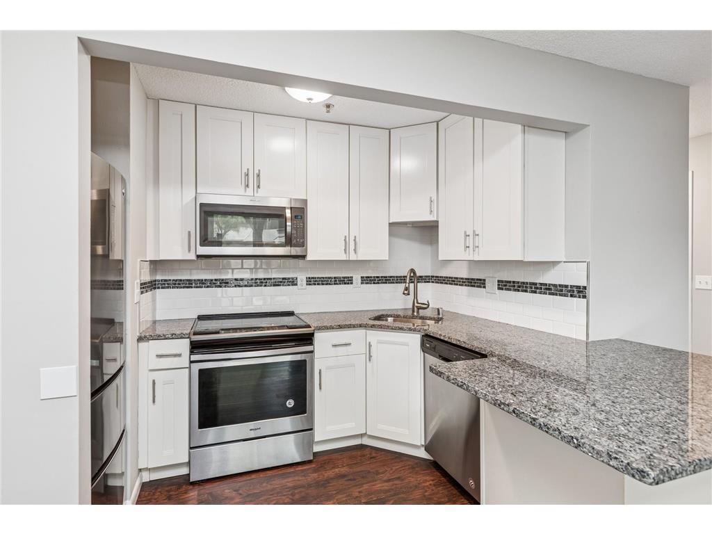 2110 Ridge Drive #11 Saint Louis Park MN 55416 6713196 image1