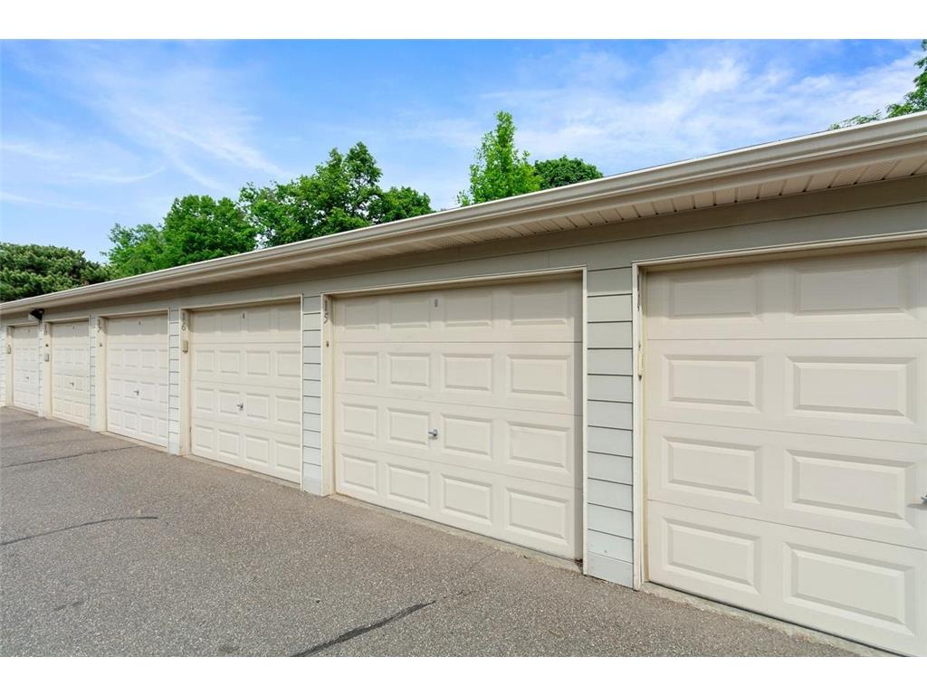 2110 Ridge Drive #13 Saint Louis Park MN 55416 7108211 image10