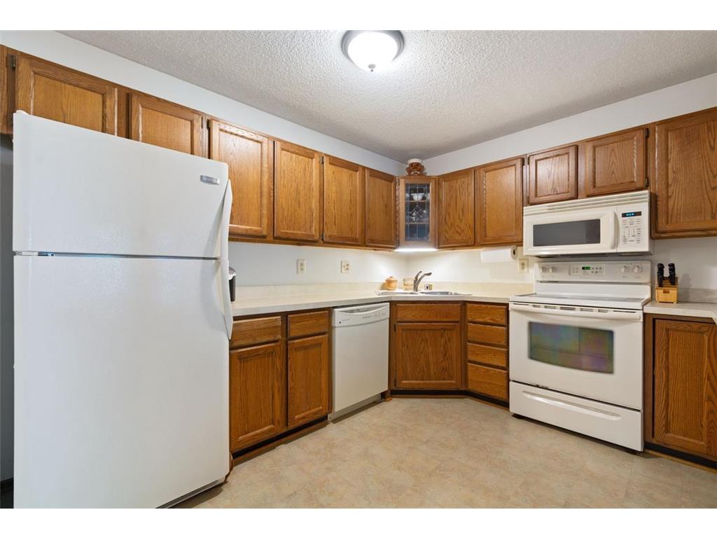 2110 Ridge Drive #13 Saint Louis Park MN 55416 7108211 image6