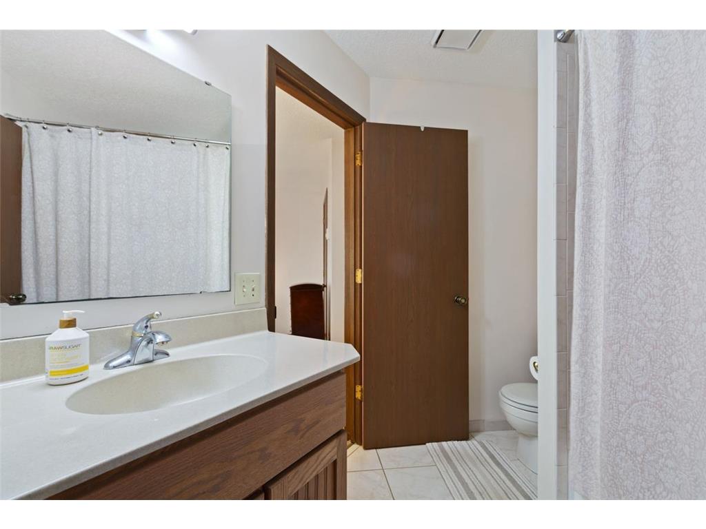 2110 Ridge Drive #13 Saint Louis Park MN 55416 7108211 image8
