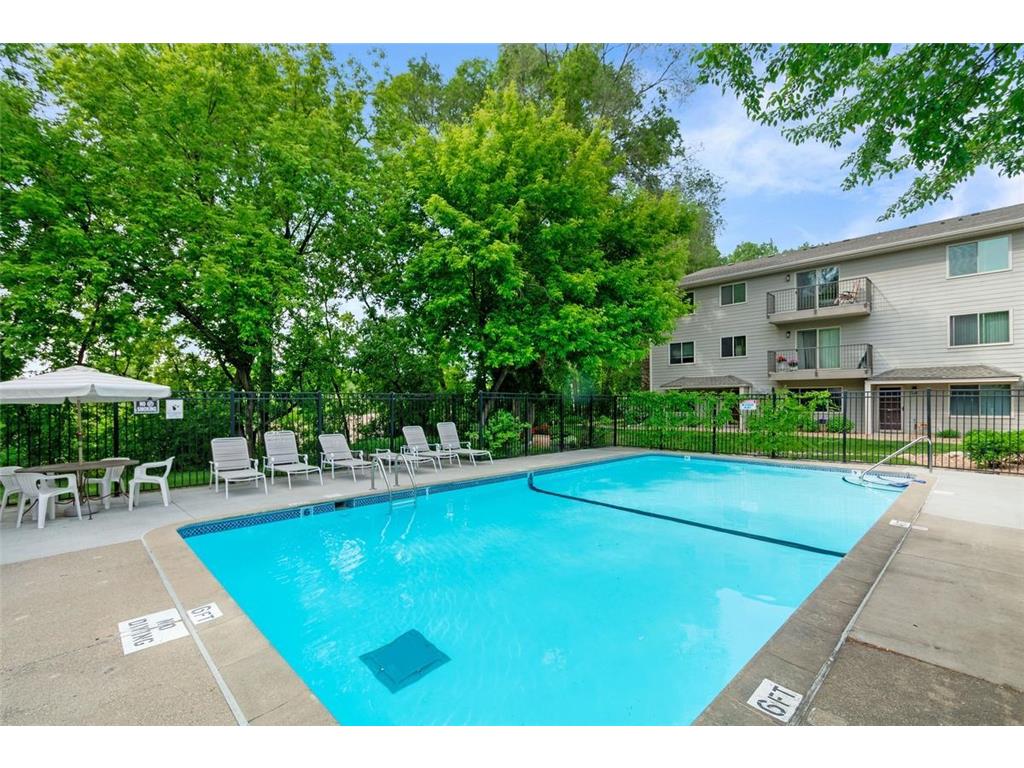 2110 Ridge Drive #13 Saint Louis Park MN 55416 7108211 image9
