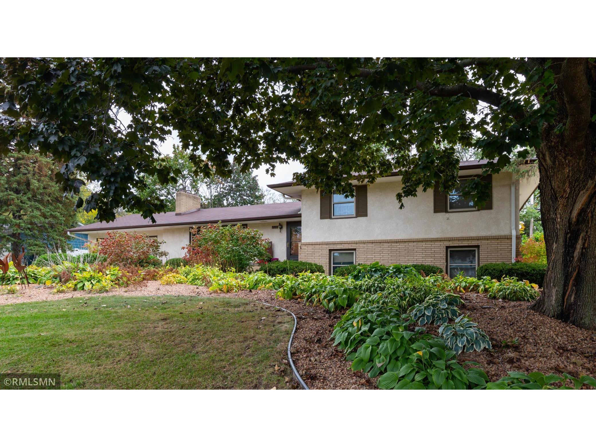 2110 Rosewood Lane S, Roseville, MN, 55113 MLS 7193120 Edina Realty