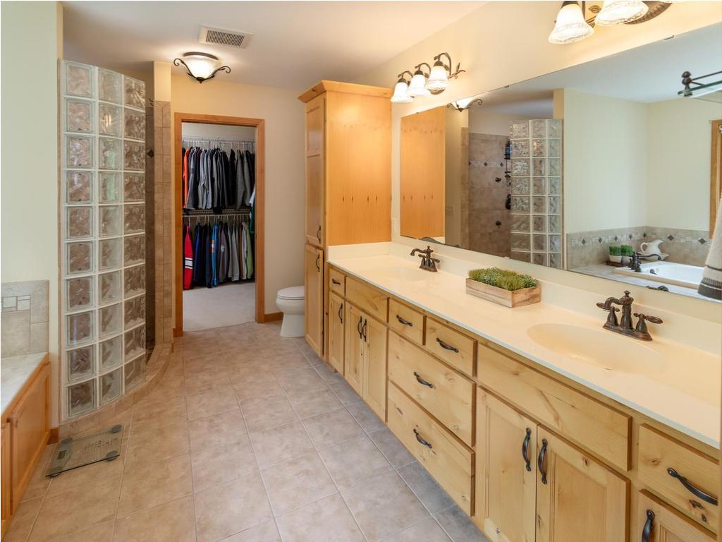 2110 Valley Creek Lane Shakopee MN 55379 7067412 image18