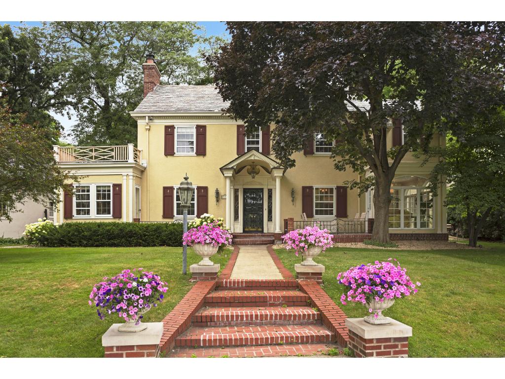 2110 W Lake Of The Isles Parkway, Minneapolis, MN 55405 MLS 4854998