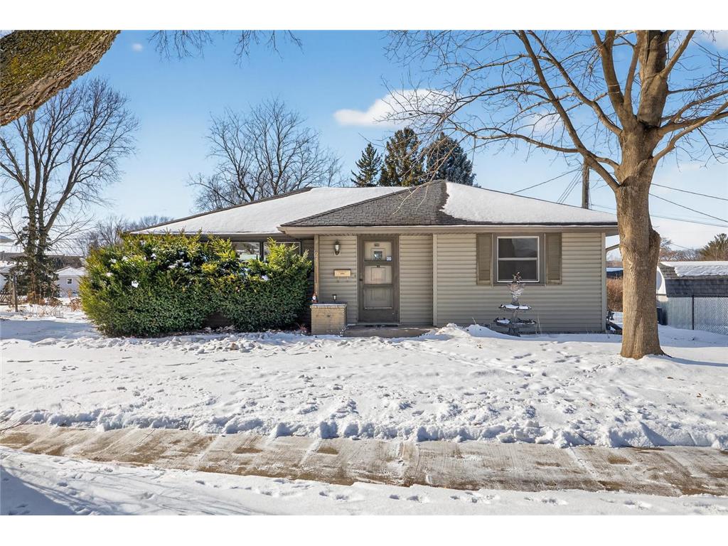 2111 15th Avenue NW Rochester MN 55901 7016602 image1
