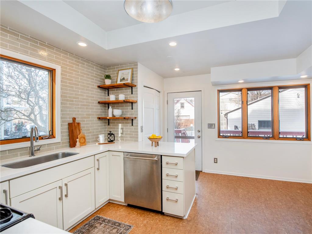 2111 Dayton Avenue Saint Paul MN 55104 7009295 image17