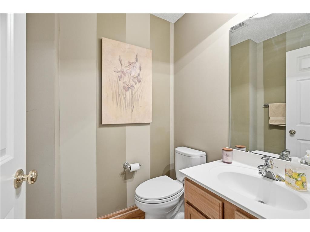 2111 Eagle Trace Lane Woodbury MN 55129 7076259 image24