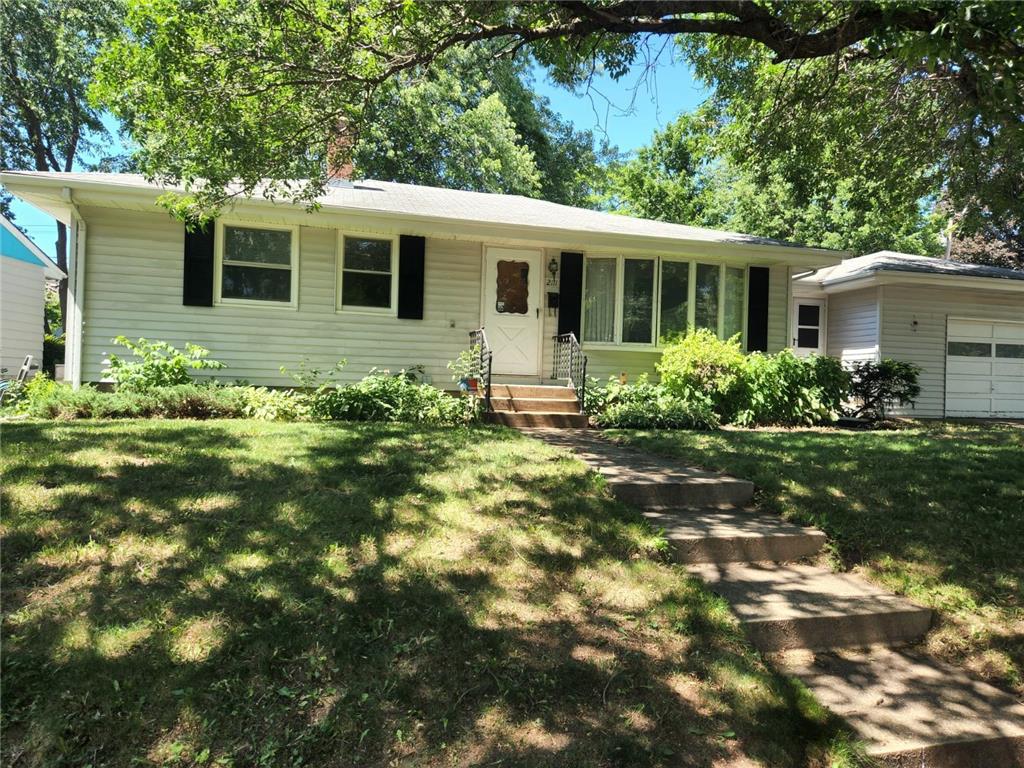 2111 Hawthorne Avenue E, Saint Paul, MN, 55119 MLS 6222676 Edina