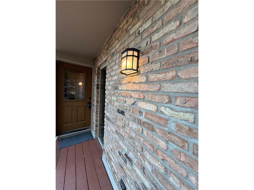 2111 Kings Valley Road W Golden Valley MN 55427 7100416 image11