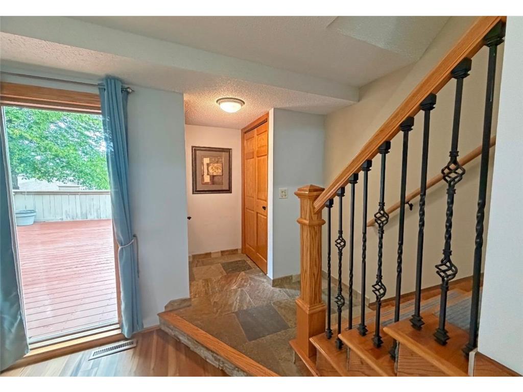 2111 Kings Valley Road W Golden Valley MN 55427 7100416 image16
