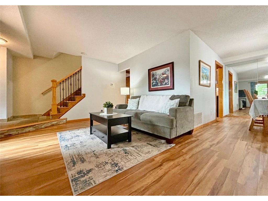 2111 Kings Valley Road W Golden Valley MN 55427 7100416 image21