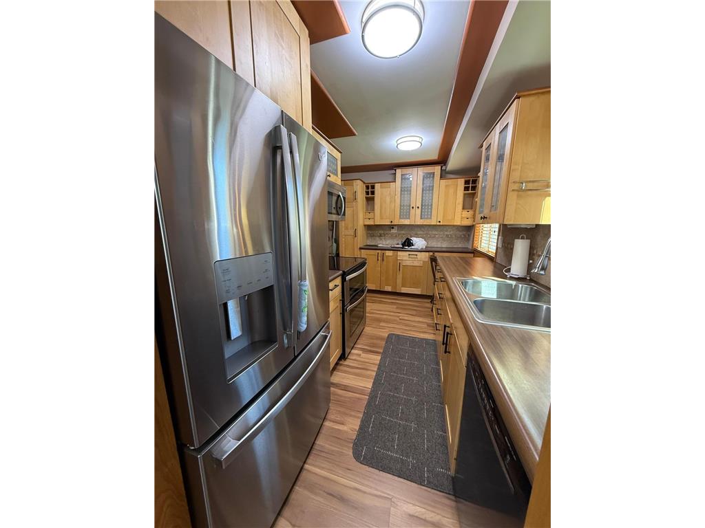 2111 Kings Valley Road W Golden Valley MN 55427 7100416 image30
