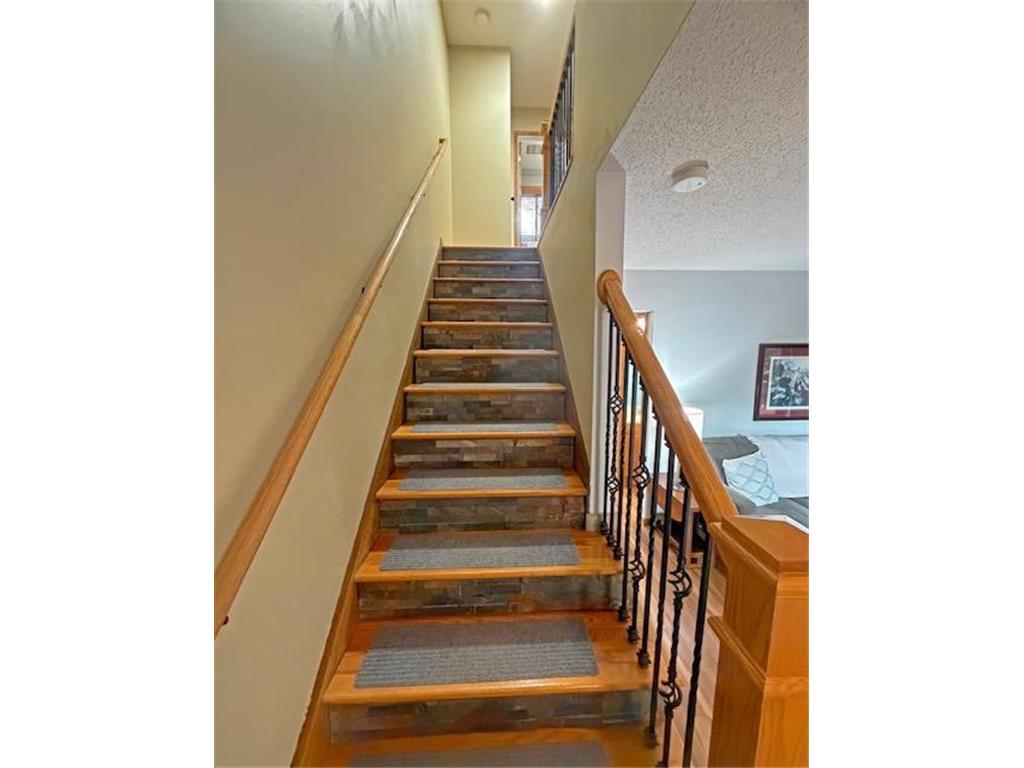 2111 Kings Valley Road W Golden Valley MN 55427 7100416 image35