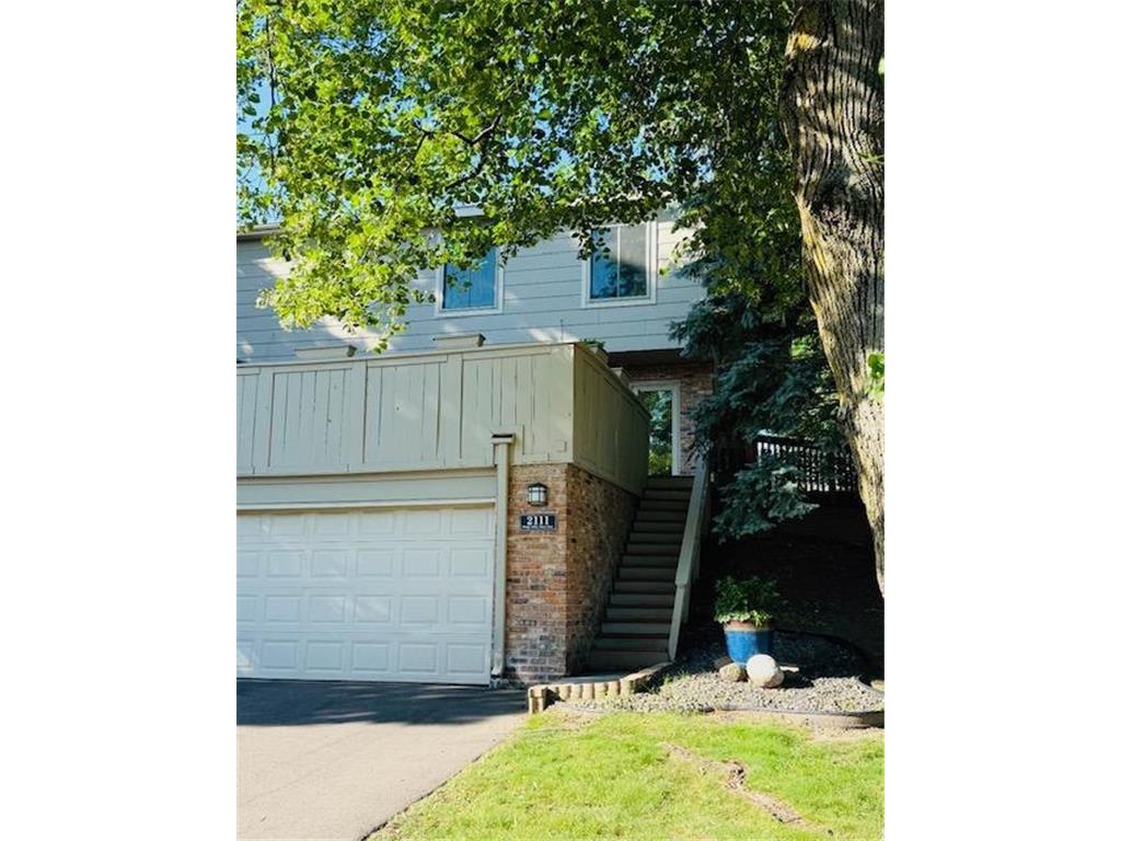 2111 Kings Valley Road W Golden Valley MN 55427 7100416 image4