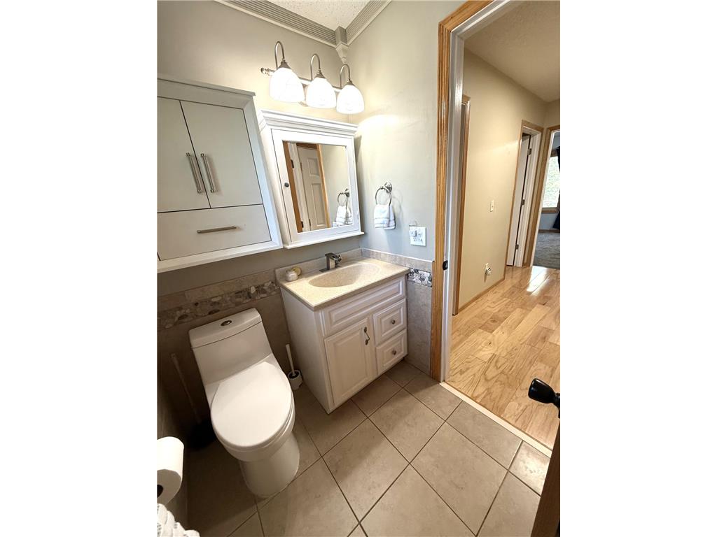 2111 Kings Valley Road W Golden Valley MN 55427 7100416 image56