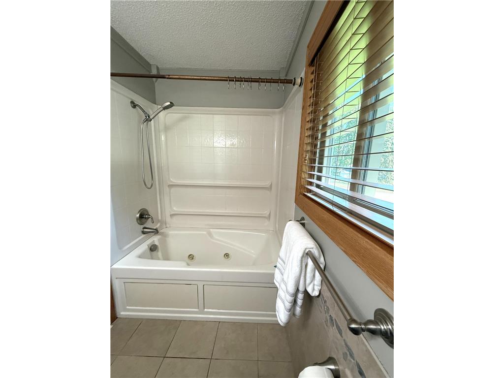 2111 Kings Valley Road W Golden Valley MN 55427 7100416 image58