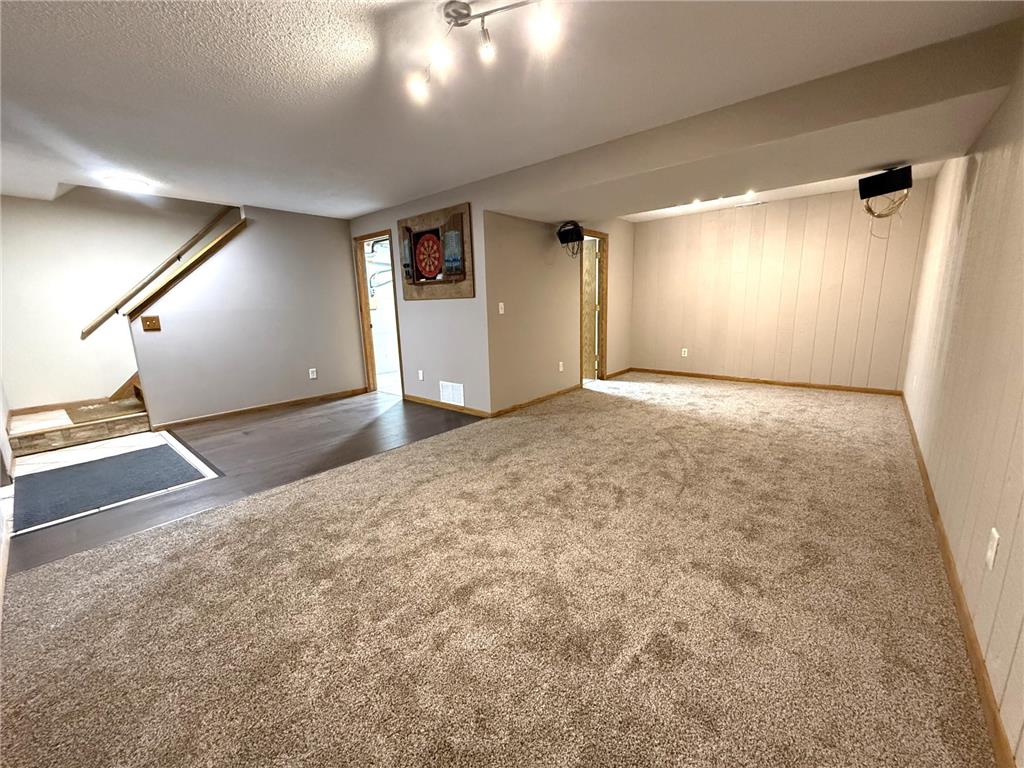 2111 Kings Valley Road W Golden Valley MN 55427 7100416 image64