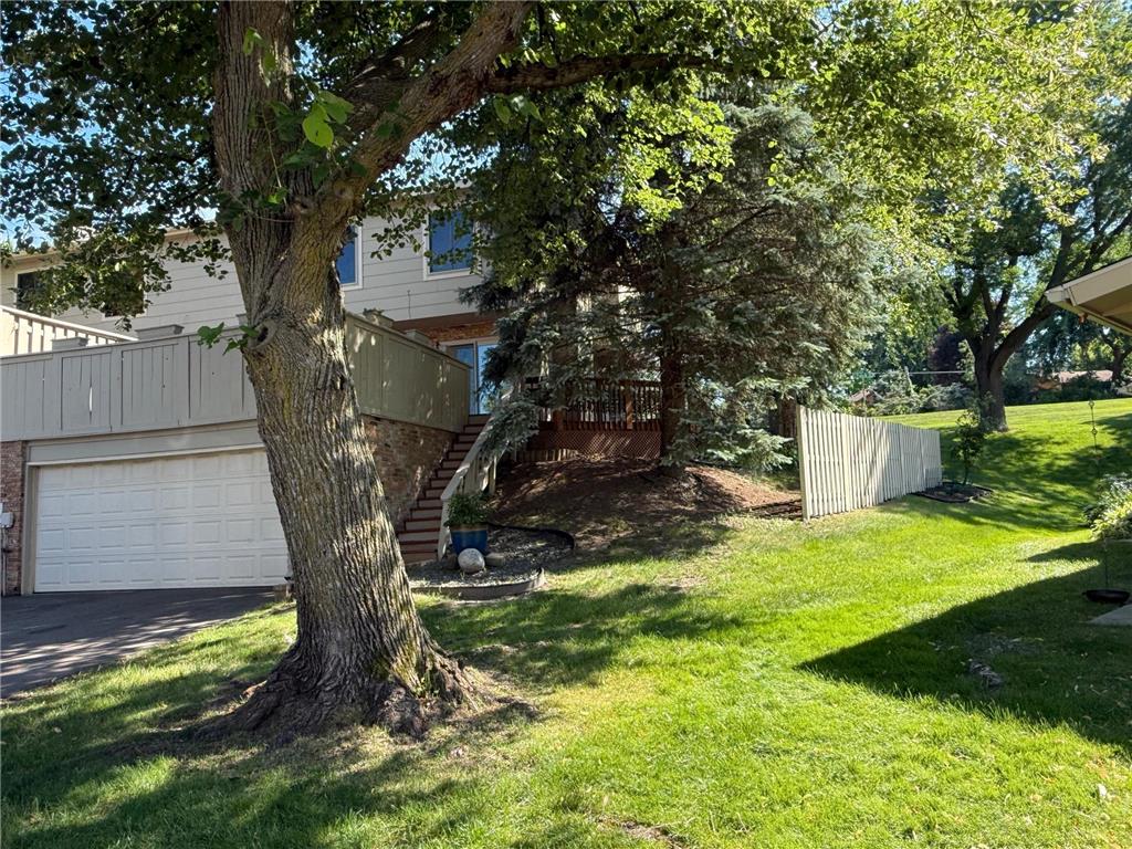 2111 Kings Valley Road W Golden Valley MN 55427 7100416 image7
