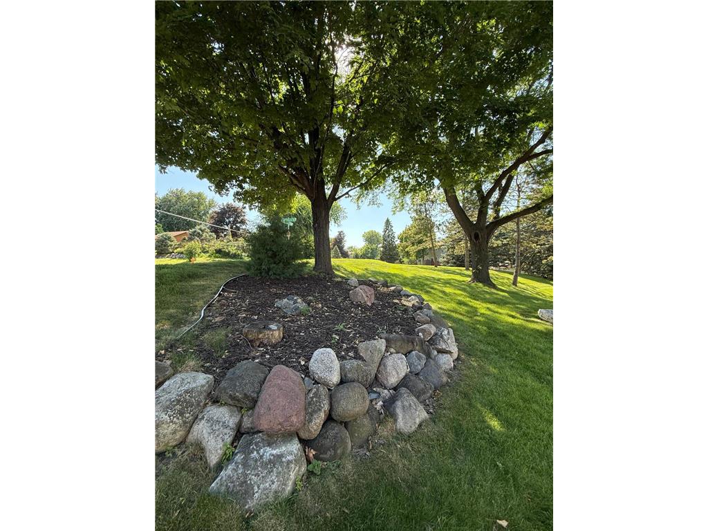 2111 Kings Valley Road W Golden Valley MN 55427 7100416 image76