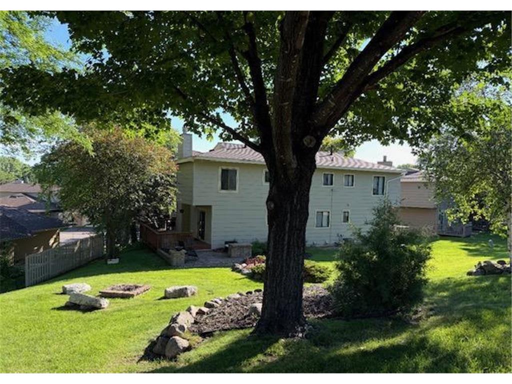 2111 Kings Valley Road W Golden Valley MN 55427 7100416 image78