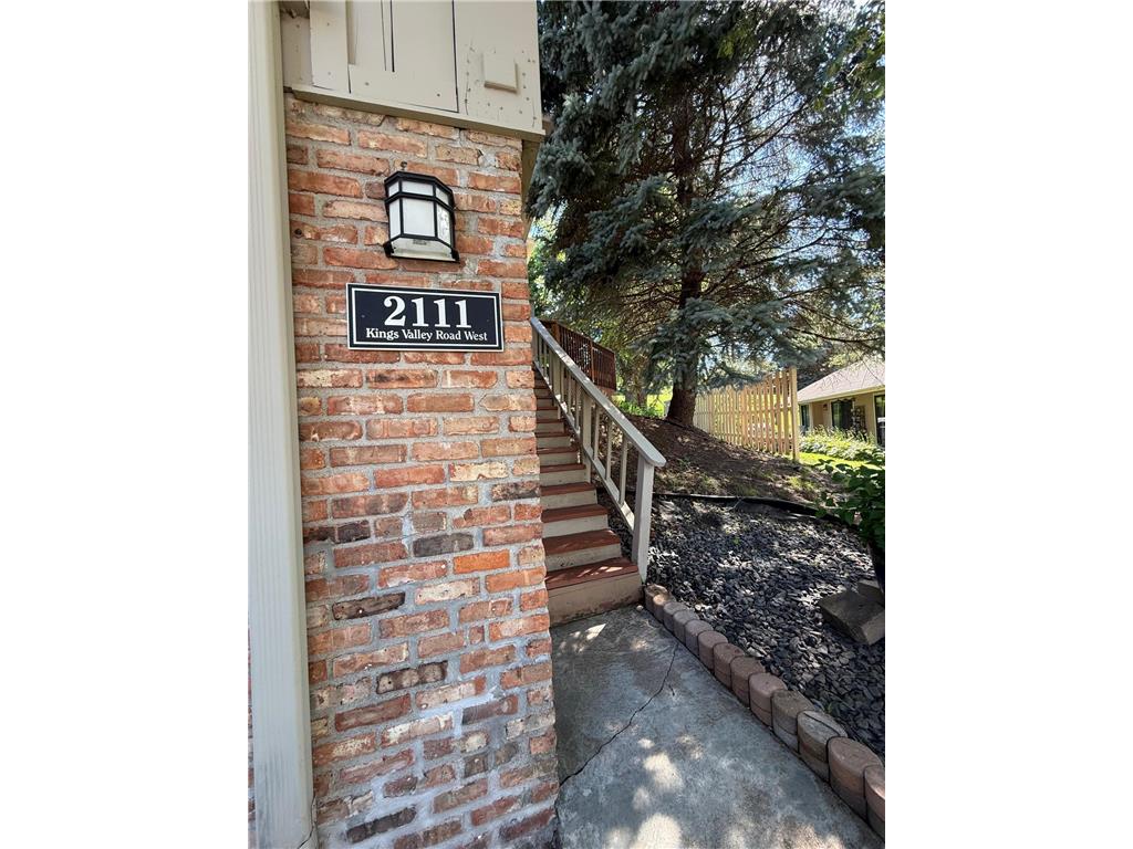 2111 Kings Valley Road W Golden Valley MN 55427 7100416 image8