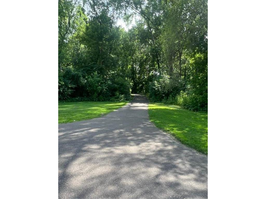 2111 Kings Valley Road W Golden Valley MN 55427 7100416 image87
