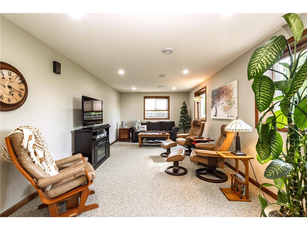 2111 Robins Nest SE Alexandria MN 56308 7086327 image37