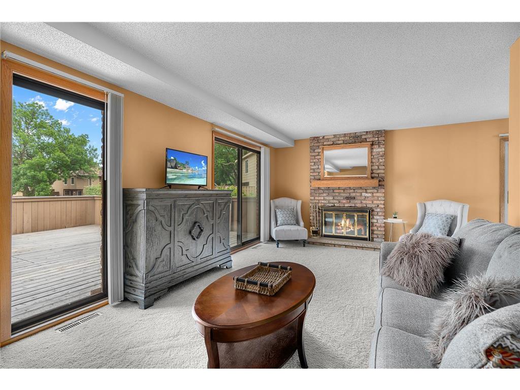 2111 Tamarin Trail Golden Valley MN 55427 6719221 image1