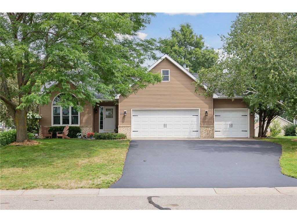 2111 Woodbridge Way Woodbury MN 55125 6578098 image1