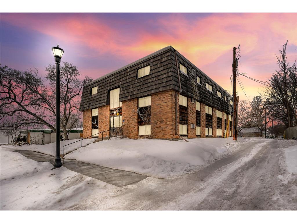 2112 44th Avenue N Minneapolis MN 55412 6824242 image1