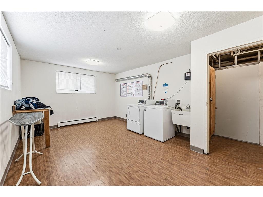 2112 44th Avenue N Minneapolis MN 55412 6824242 image18