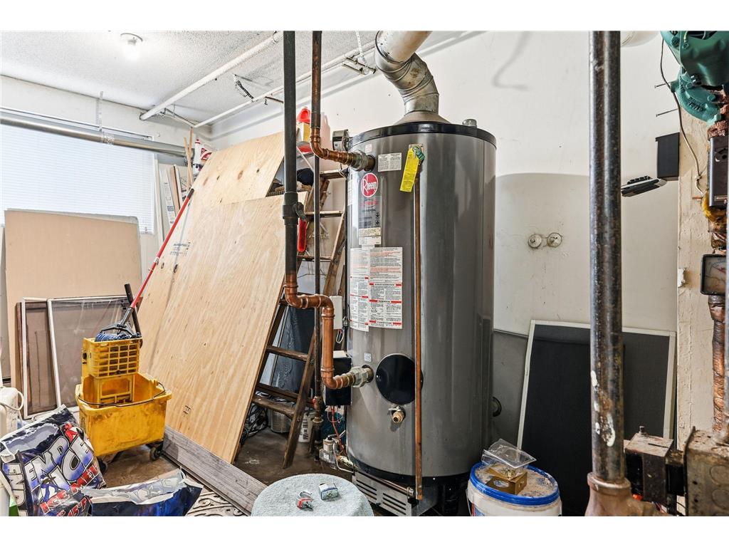 2112 44th Avenue N Minneapolis MN 55412 6824242 image19