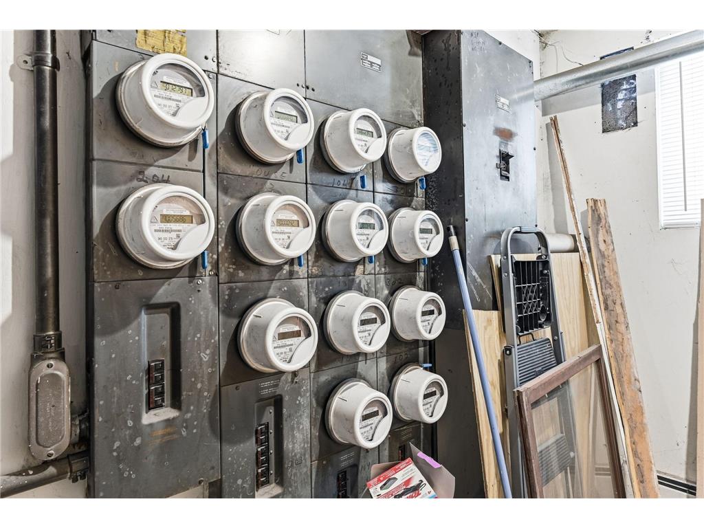 2112 44th Avenue N Minneapolis MN 55412 6824242 image20