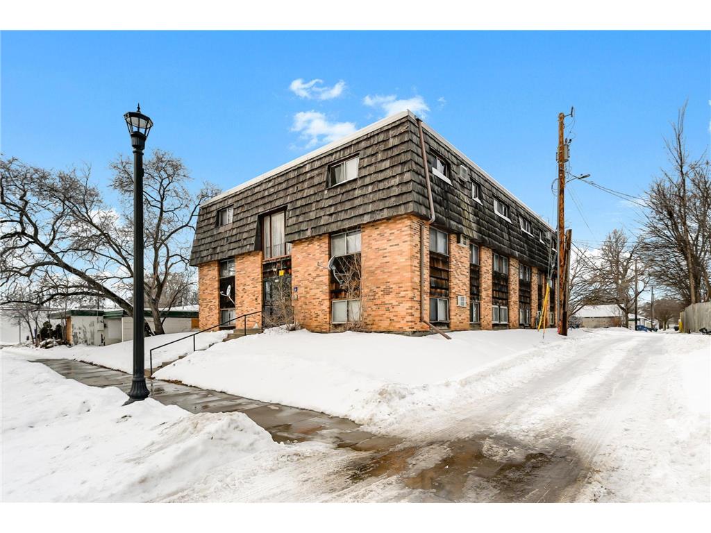 2112 44th Avenue N Minneapolis MN 55412 6824242 image3