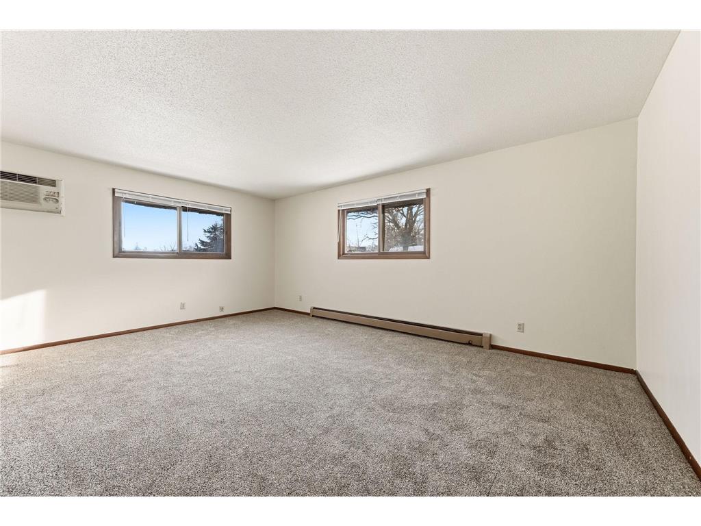 2112 44th Avenue N Minneapolis MN 55412 6824242 image4