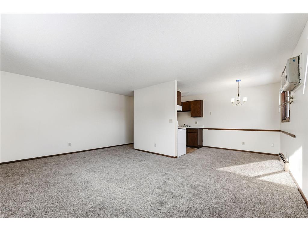 2112 44th Avenue N Minneapolis MN 55412 6824242 image6